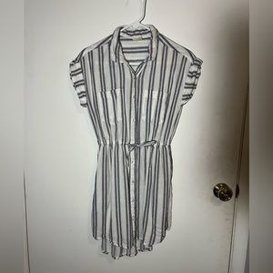 Women’s size Medium lightweight dress